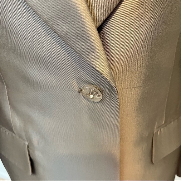 Vintage Silver elegant formal 2-piece skirt suit. Structured jacket. Size 6 - Picture 6 of 12